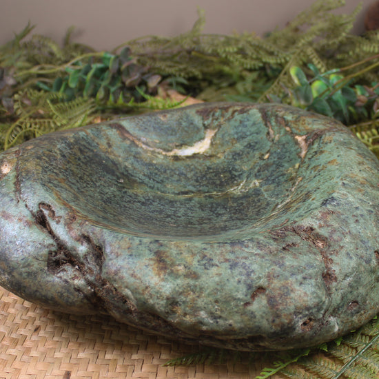 Serpentine Pounamu bowl sculpture