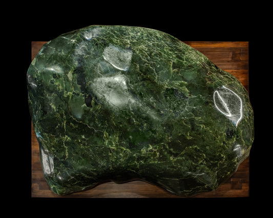 NZ Greenstone Freeform Sculpture (BH300) Rimu Pounamu
