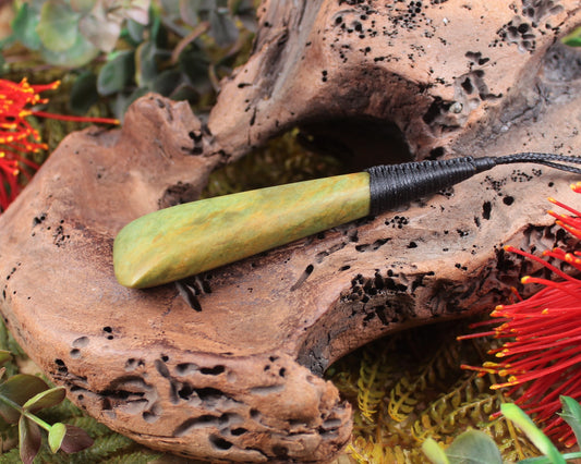 Toki or Adze Pendant carved from Flower Jade Pounamu - NZ Greenstone