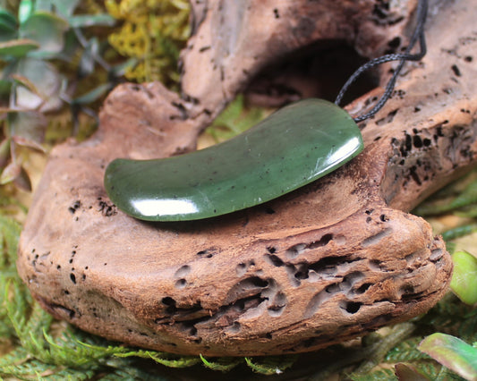 Taniwha Tooth or Niho carved from Rimu Pounamu - NZ Greenstone