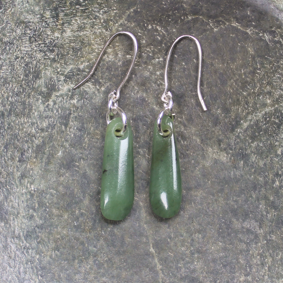 NZ Greenstone Roimata Earrings Hapopo Pounamu