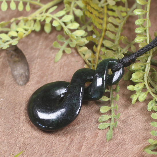Twist carved from Kawakawa Pounamu - NZ Greenstone