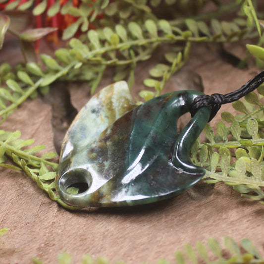 Inanga Pounamu Whai Pendant - NZ Greenstone
