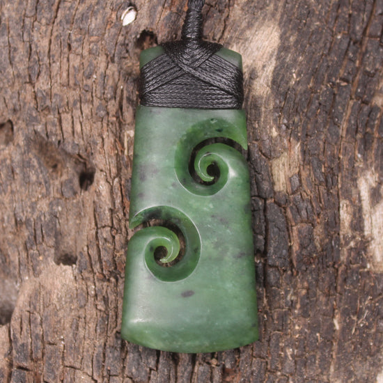 Toki or Adze with Koru carved from Hapopo Pounamu - NZ Greenstone