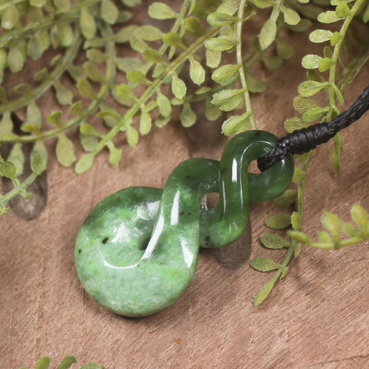Twist carved from Kawakawa Pounamu - NZ Greenstone