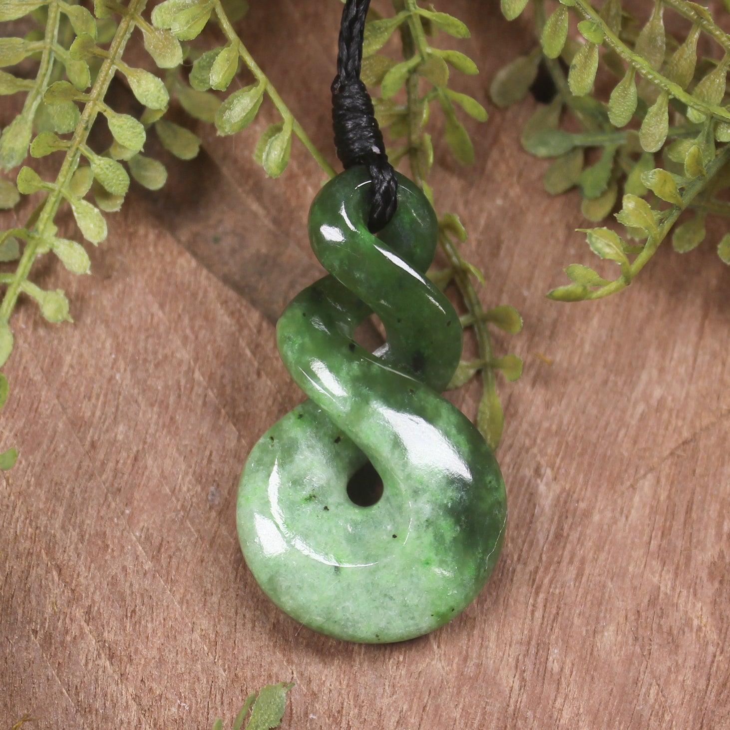 Twist carved from Kawakawa Pounamu - NZ Greenstone
