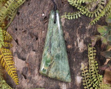 Arahura Pounamu Toki
