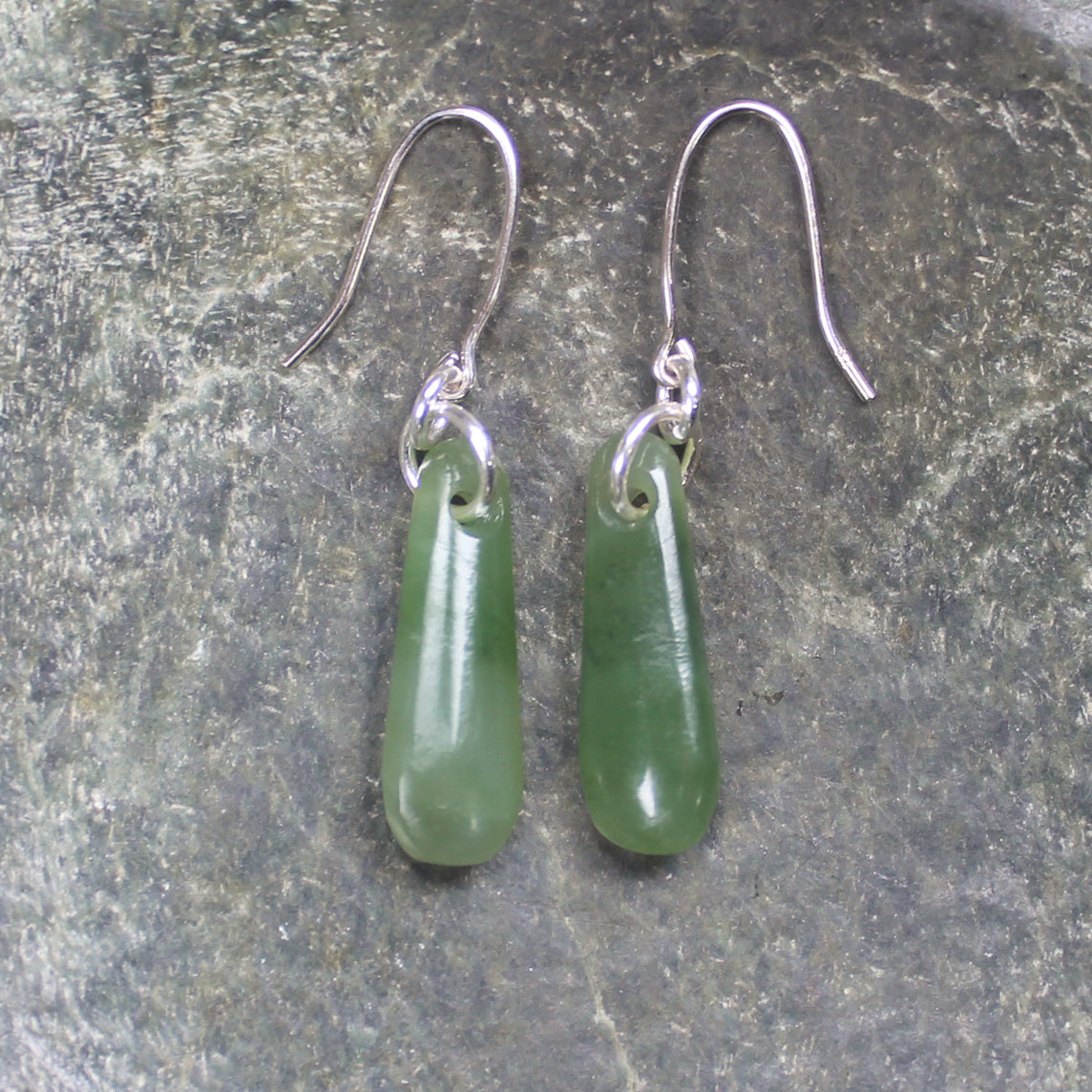 NZ Greenstone Roimata Earrings Hapopo Pounamu