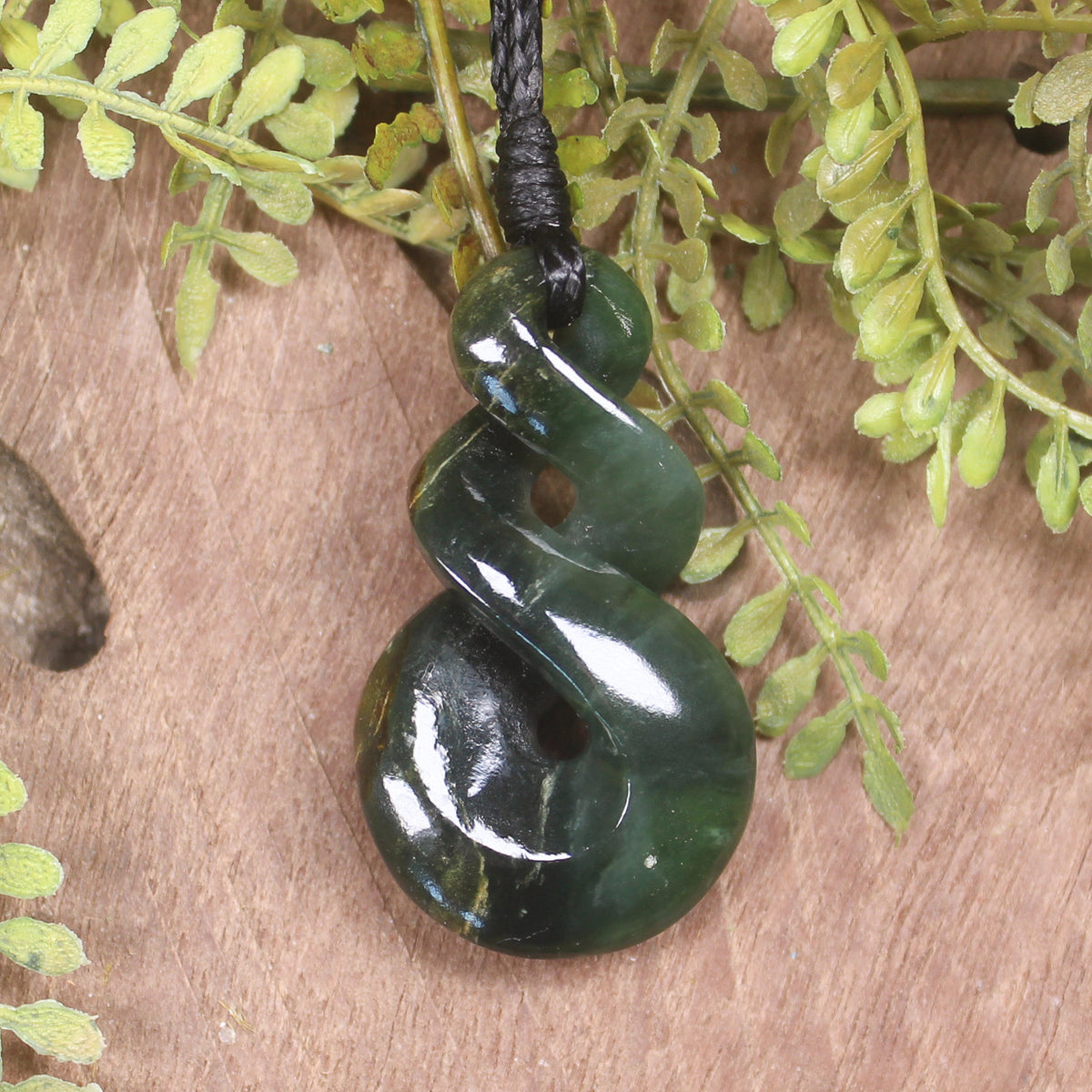 Twist carved from Kawakawa Pounamu - NZ Greenstone