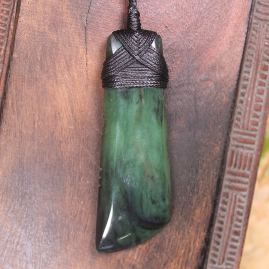 Toki or Adze Pendant carved from Tangiwai Pounamu - NZ Greenstone