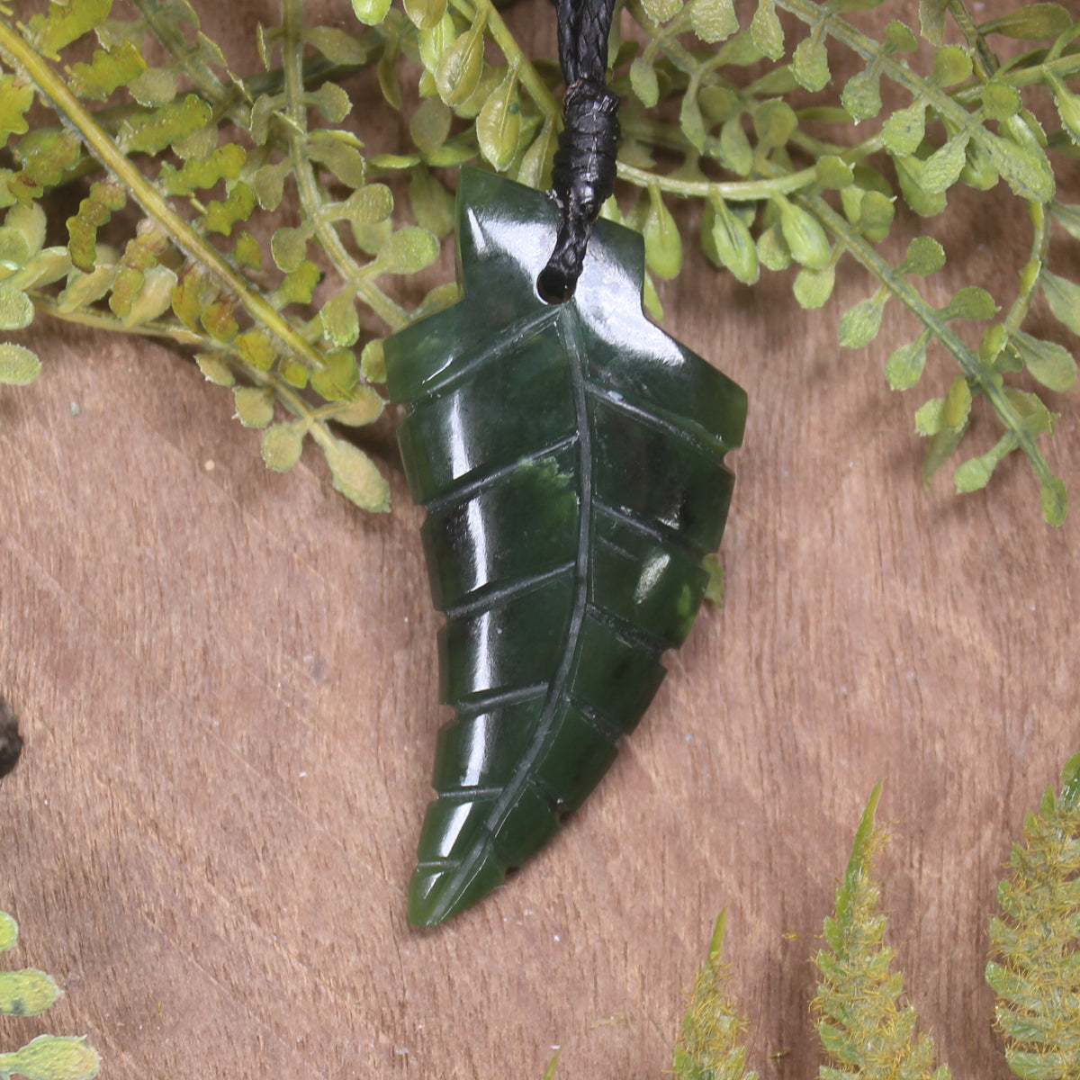 Kawakawa Pounamu Fern pendant - NZ Greenstone