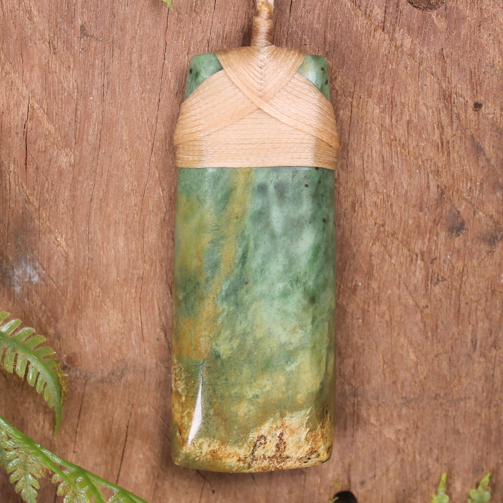 Flower Jade Pounamu Toki