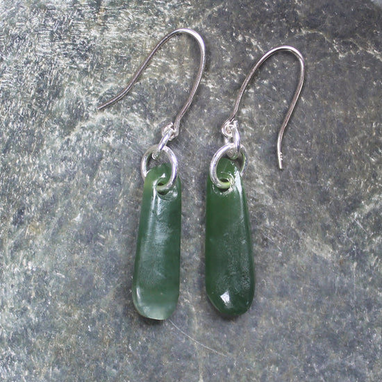 Roimata or Teardrop earrings carved from Kawakawa Pounamu - NZ Greenstone