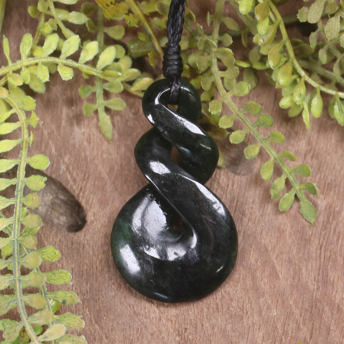 Twist carved from Kawakawa Pounamu - NZ Greenstone