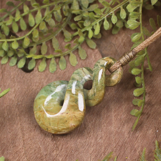 Twist or Pikorua carved from Flower Jade Pounamu - NZ Greenstone