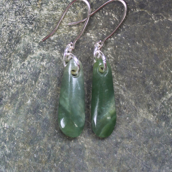 Roimata or Teardrop earrings carved from Kawakawa Pounamu - NZ Greenstone