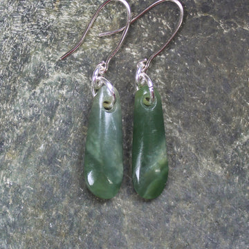 Roimata or Teardrop earrings carved from Kawakawa Pounamu - NZ Greenstone