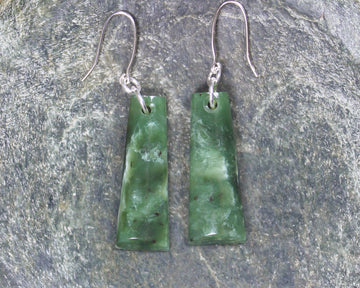 Toki Earrings carved from Hapopo Pounamu - NZ Greenstone