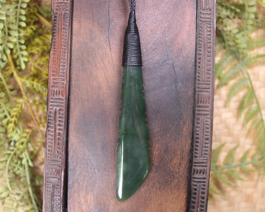 Kawakawa Pounamu Toki