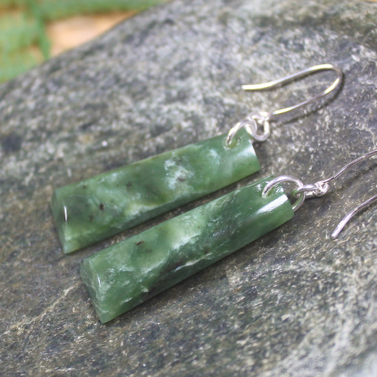 Toki Earrings carved from Hapopo Pounamu - NZ Greenstone