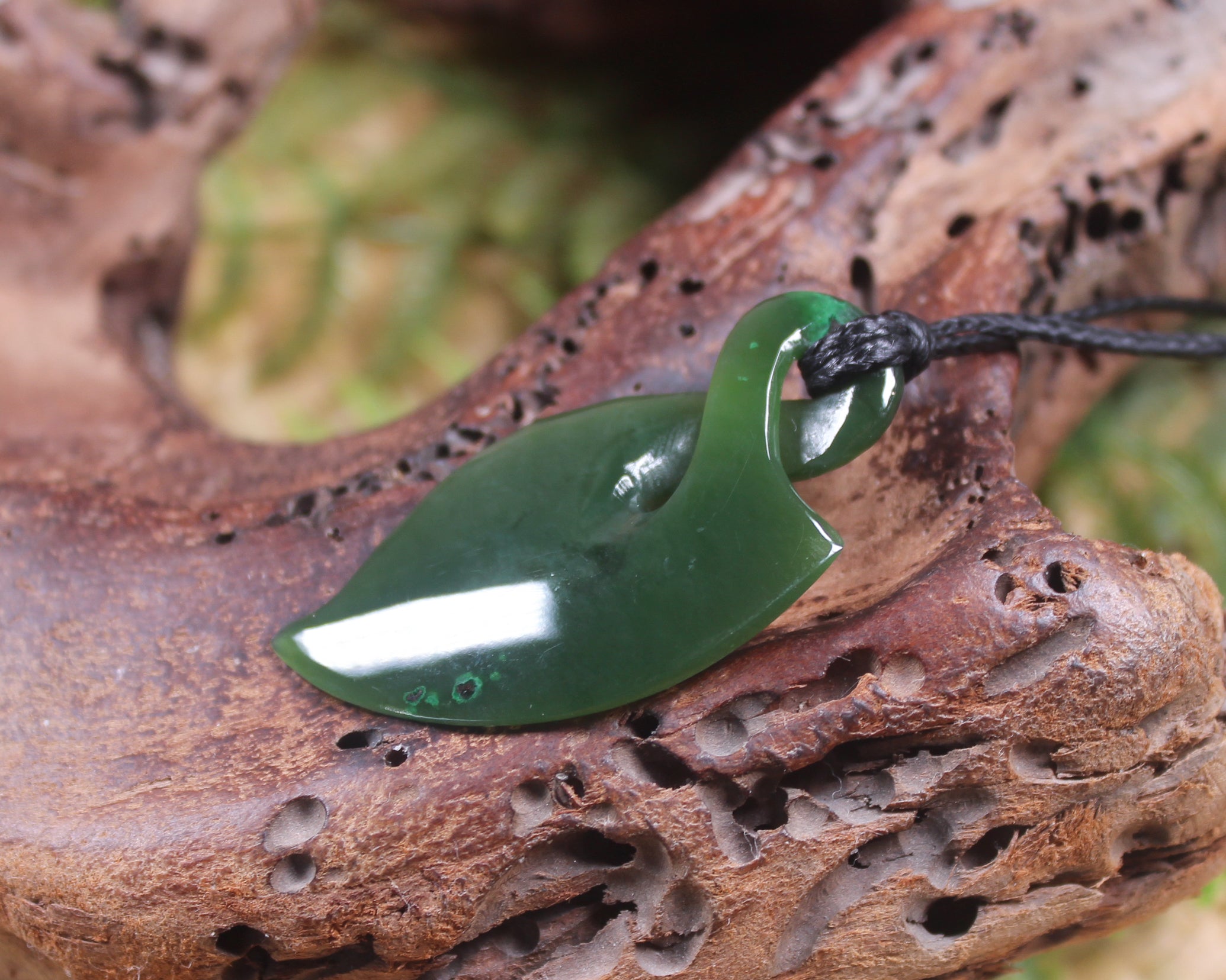 Twist carved from Inanga Pounamu - NZ Greenstone