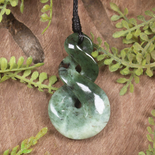 Twist or Pikorua carved from Hapopo Pounamu - NZ Greenstone