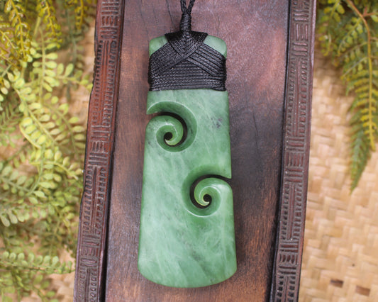 Toki or Adze with Koru carved from Hapopo Pounamu - NZ Greenstone