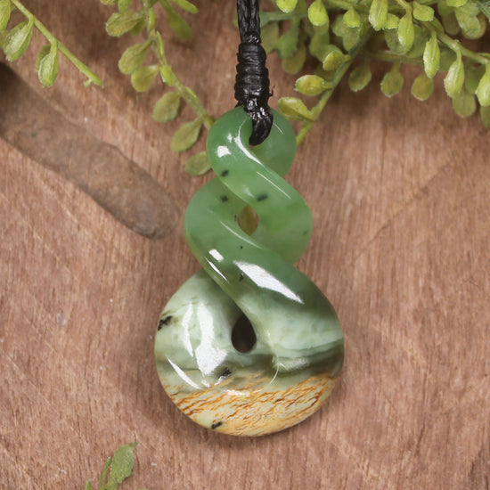 Twist or Pikorua carved from Flower Jade Pounamu - NZ Greenstone