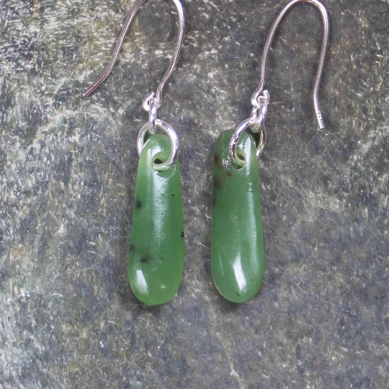 NZ Greenstone Roimata Earrings Hapopo Pounamu