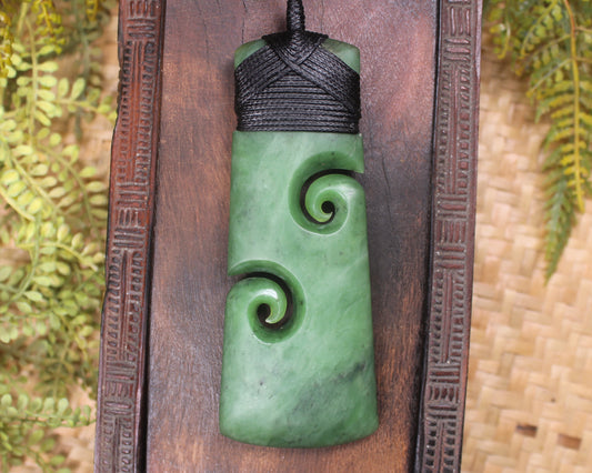 Toki or Adze with Koru carved from Hapopo Pounamu - NZ Greenstone
