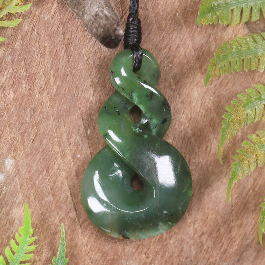 Twist or Pikorua carved from Hapopo Pounamu - NZ Greenstone