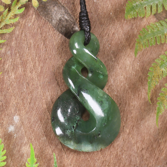 Twist or Pikorua carved from Hapopo Pounamu - NZ Greenstone