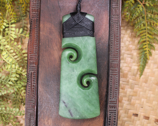 Toki or Adze with Koru carved from Hapopo Pounamu - NZ Greenstone