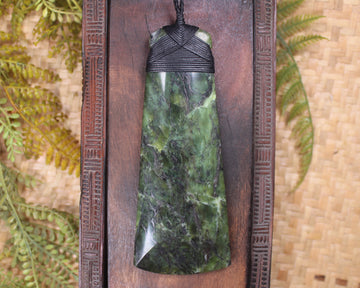 Toki or Adze carved from Douglas Creek - NZ Greenstone