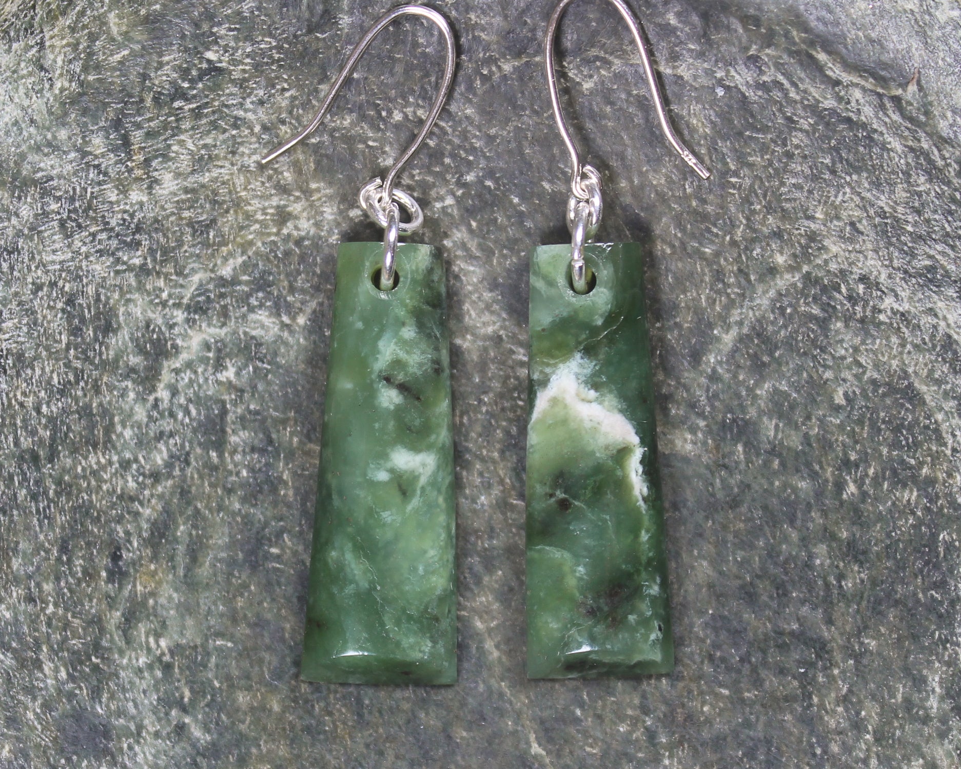 Toki Earrings carved from Hapopo Pounamu - NZ Greenstone