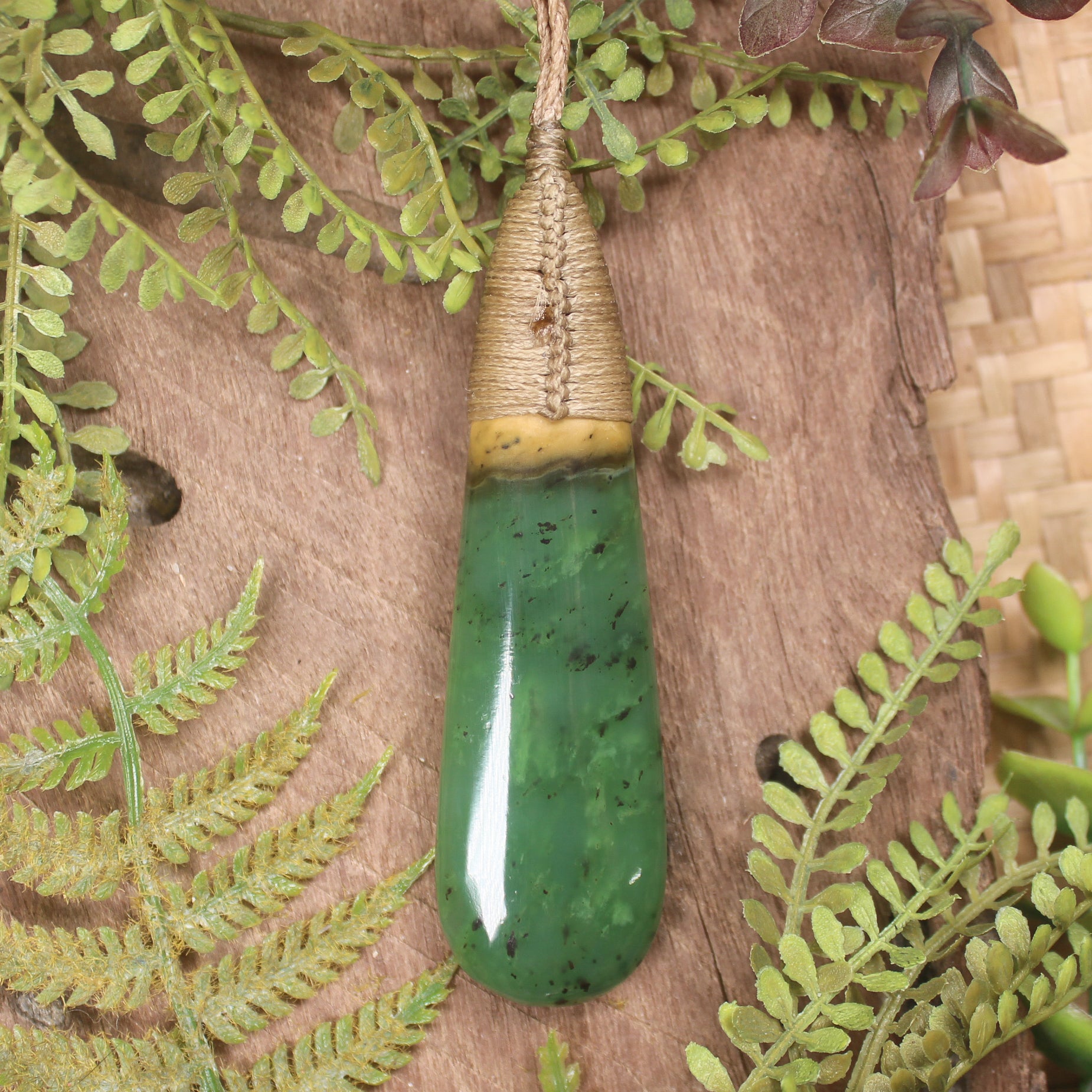 Flower Jade Pounamu - NZ Greenstone