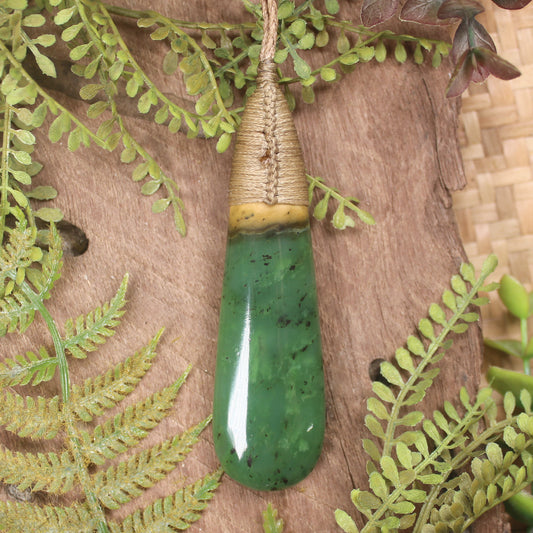 Flower Jade Pounamu - NZ Greenstone