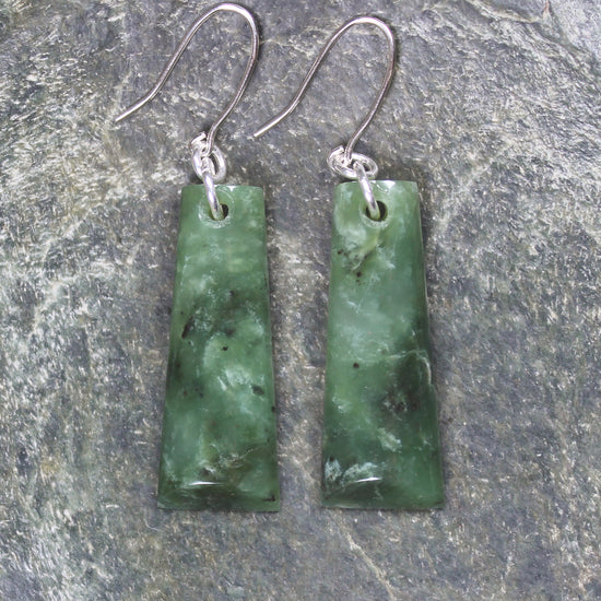 Toki Earrings carved from Hapopo Pounamu - NZ Greenstone