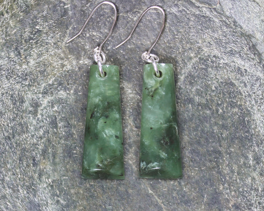 Toki Earrings carved from Hapopo Pounamu - NZ Greenstone
