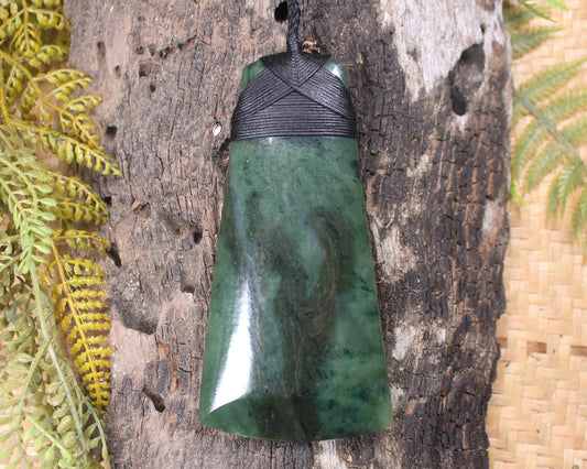 Kawakawa Pounamu Toki