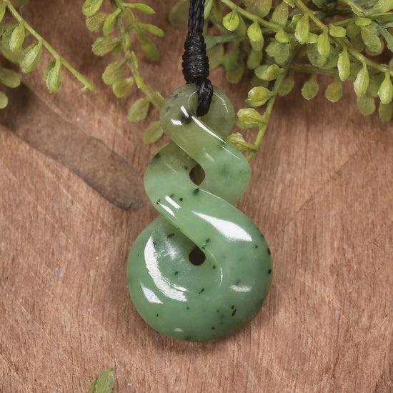 Twist or Pikorua carved from Hapopo Pounamu - NZ Greenstone