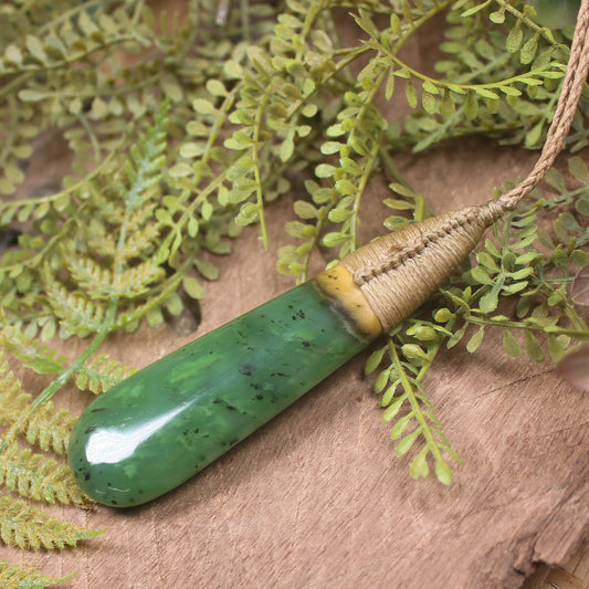 Flower Jade Pounamu - NZ Greenstone