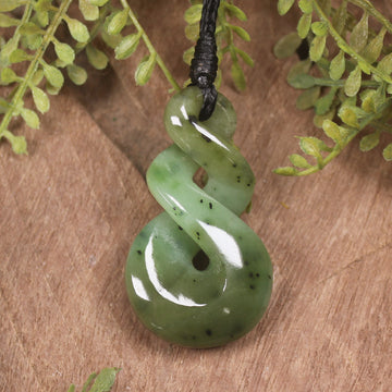 Twist or Pikorua carved from Hapopo Pounamu - NZ Greenstone