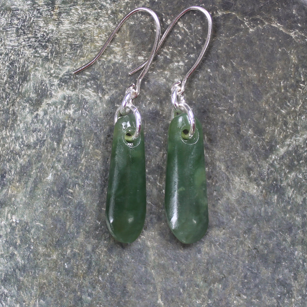 Roimata or Teardrop earrings carved from Kawakawa Pounamu - NZ Greenstone