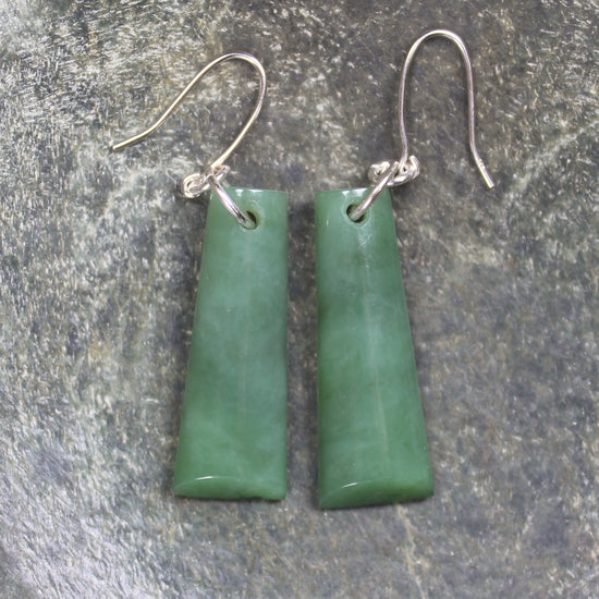 Toki Earrings carved from Hapopo Pounamu - NZ Greenstone