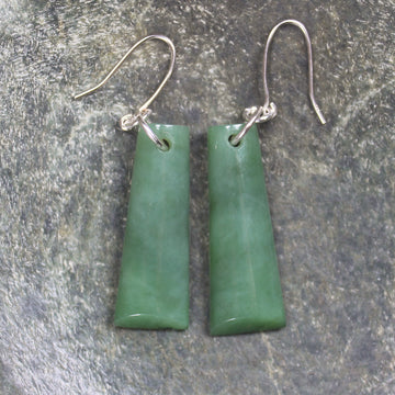 Toki Earrings carved from Hapopo Pounamu - NZ Greenstone