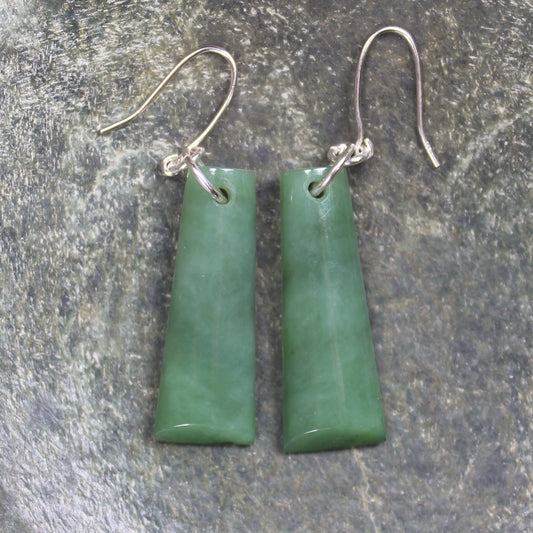 Toki Earrings carved from Hapopo Pounamu - NZ Greenstone