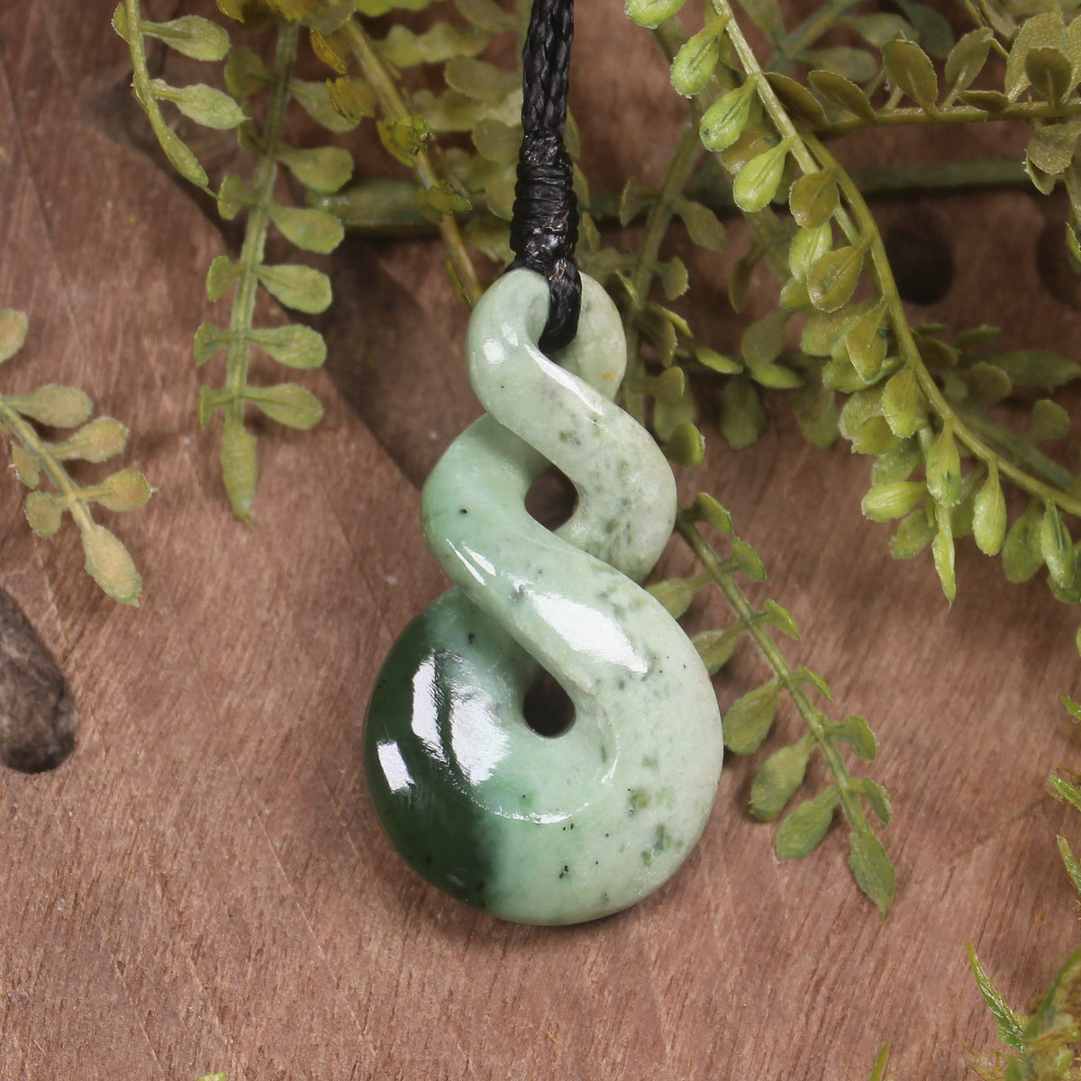 Twist carved from Kawakawa Pounamu - NZ Greenstone