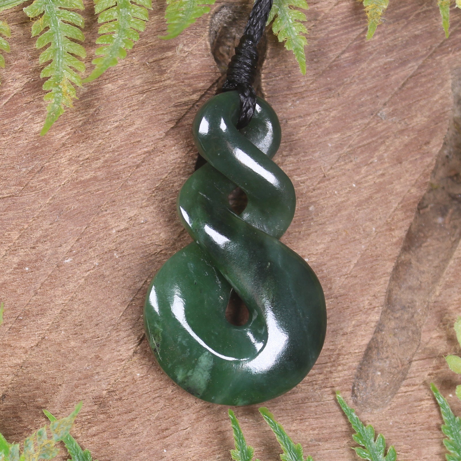 Twist carved from Kawakawa Pounamu - NZ Greenstone