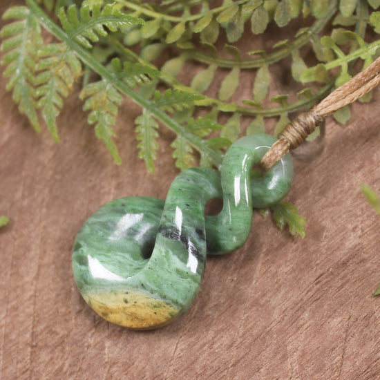 Twist or Pikorua carved from Flower Jade Pounamu - NZ Greenstone